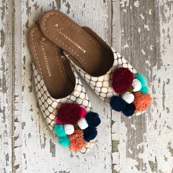 pom pom mules